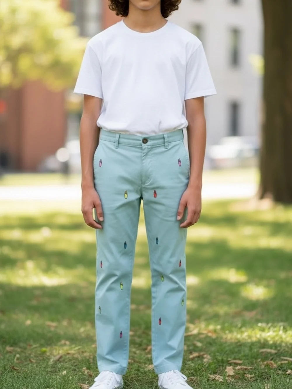 Vineyard Vines Seafoam Chinos with Colorful Surfboard Embroidery size 16